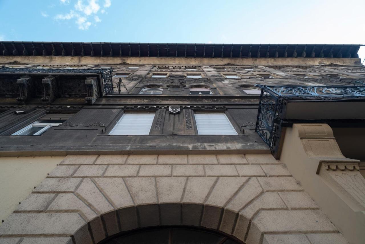Blue Ribbon Apartment Budapest Ngoại thất bức ảnh